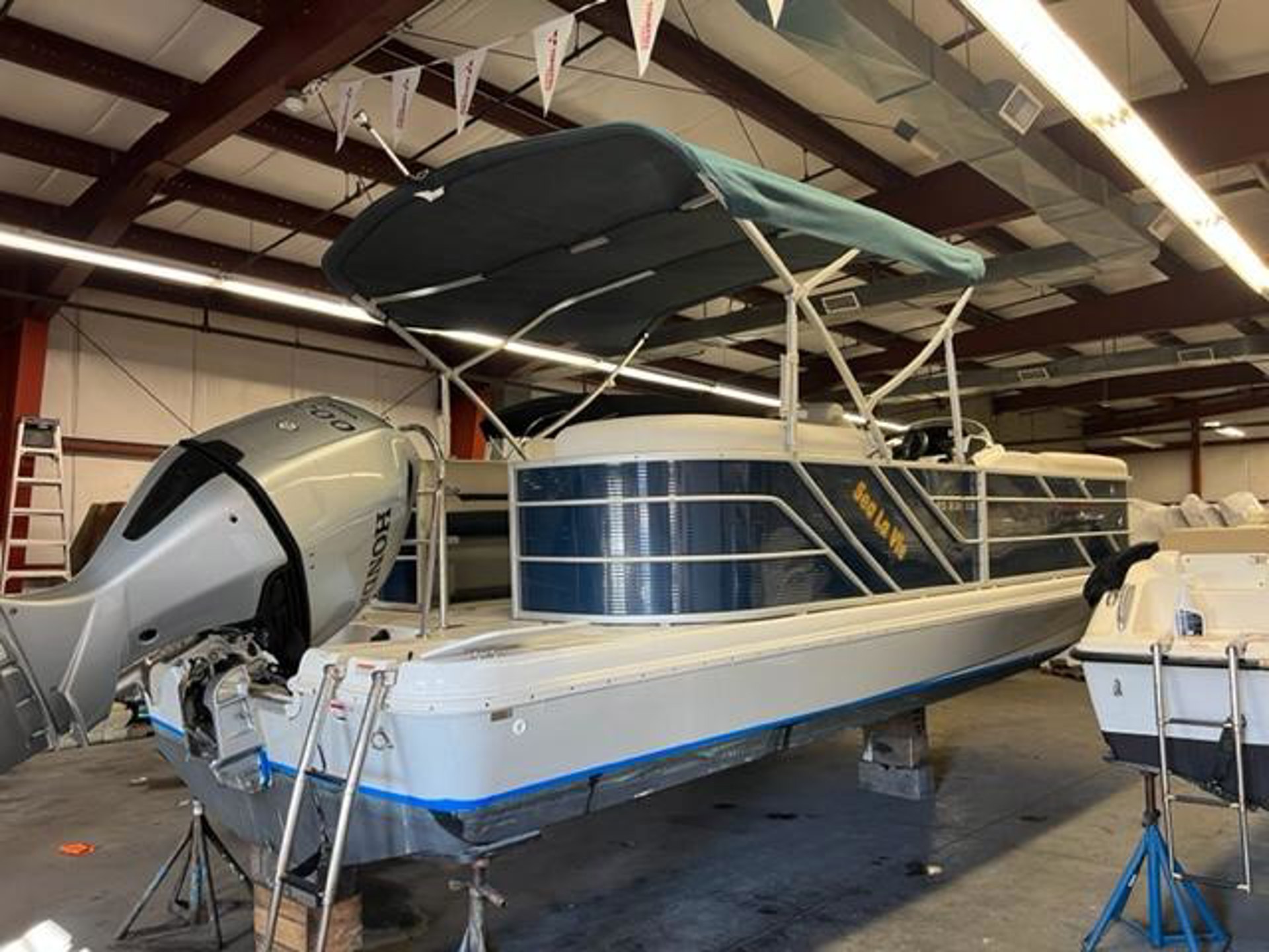 Hurricane Hurricane Fun Deck
