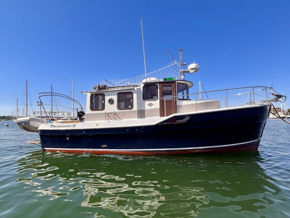 Latitude Yacht Brokerage