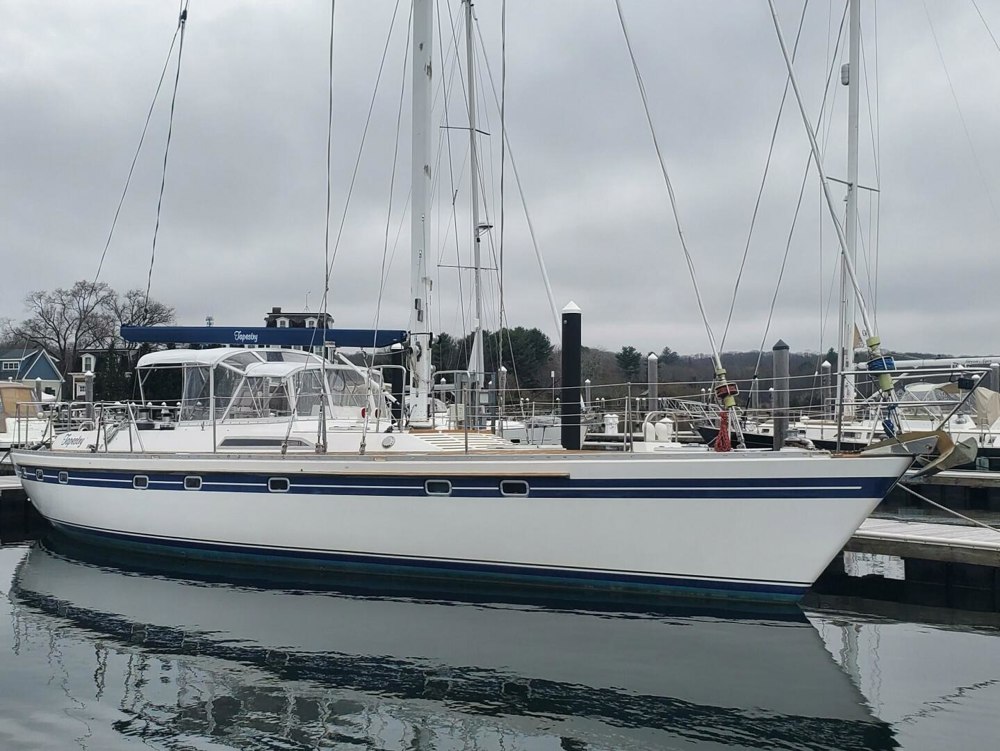 Latitude Yacht Brokerage
