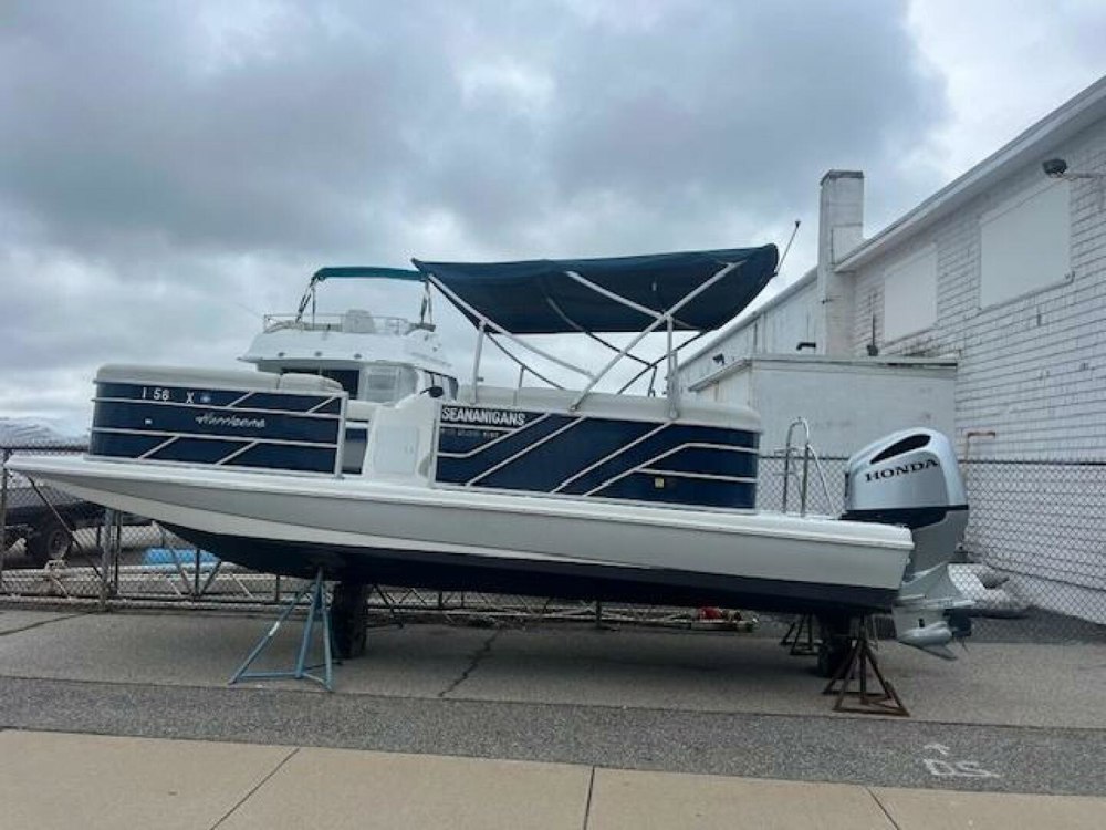 Latitude Yacht Brokerage