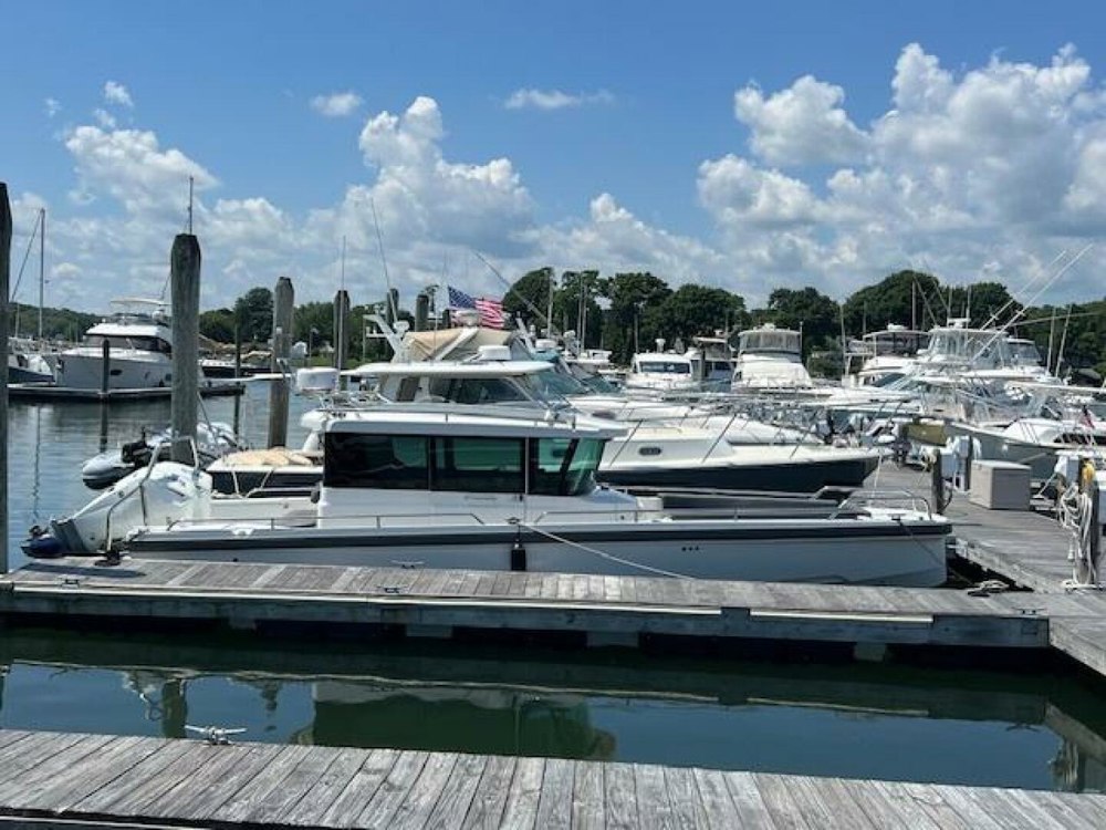 Latitude Yacht Brokerage