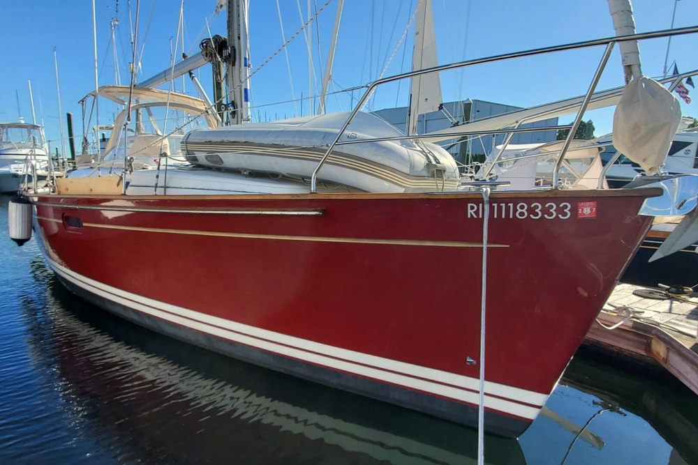 Latitude Yacht Brokerage