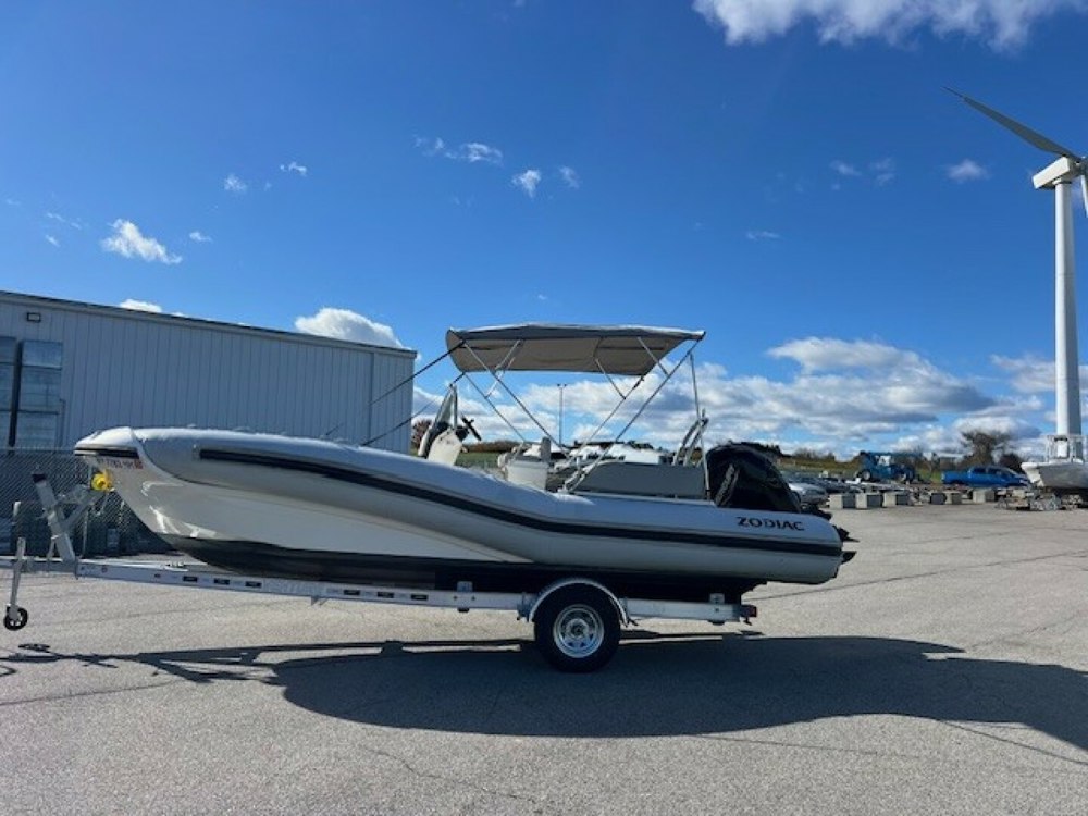 Latitude Yacht Brokerage