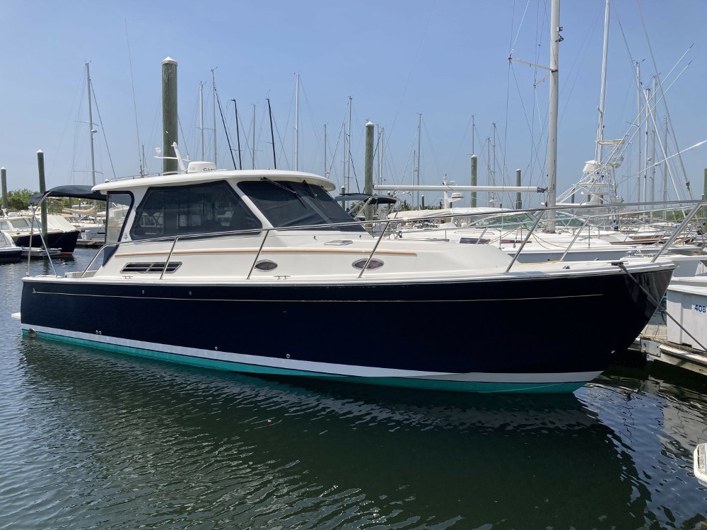 Latitude Yacht Brokerage