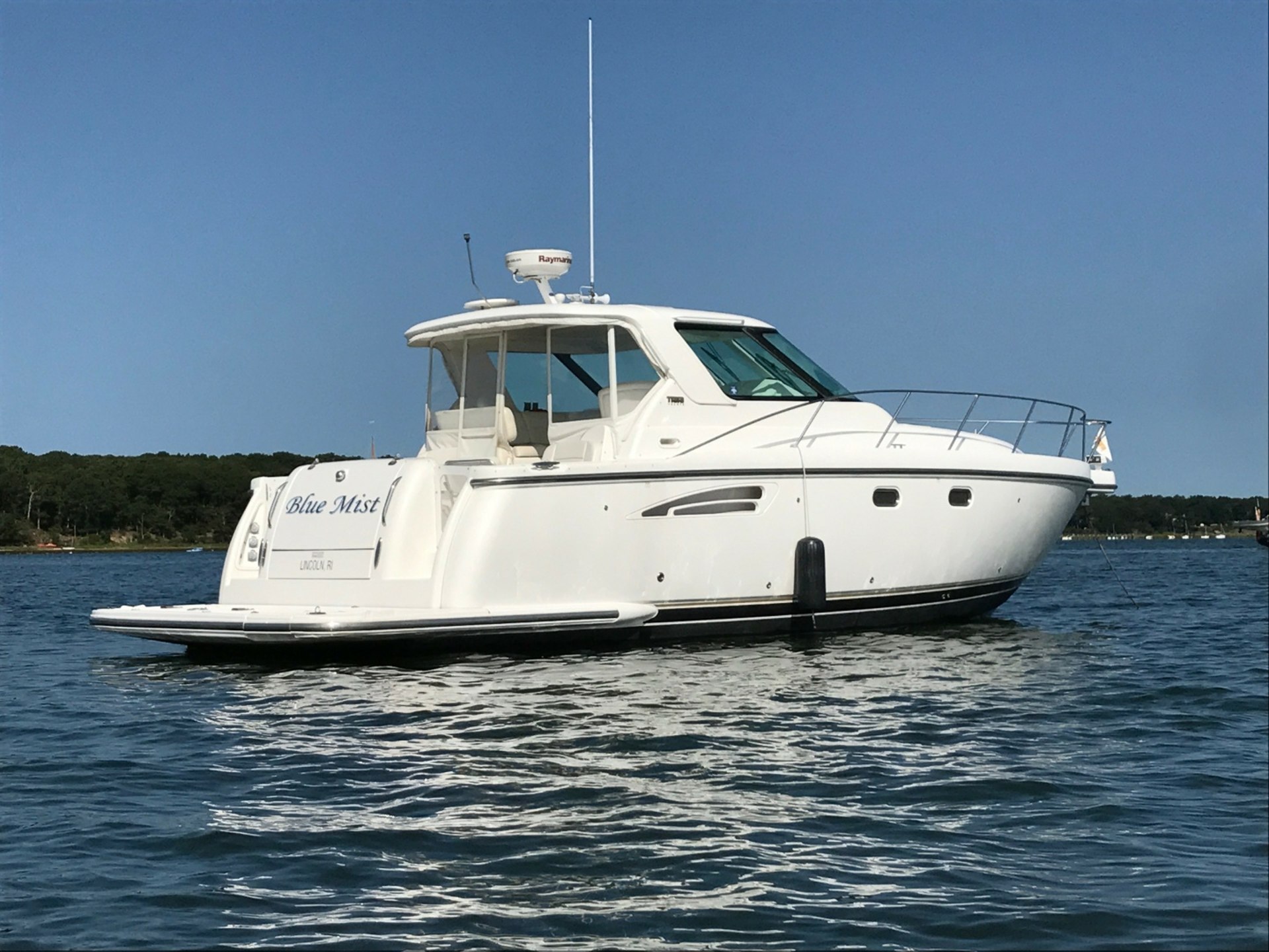 Tiara Yachts 3600 Sovran