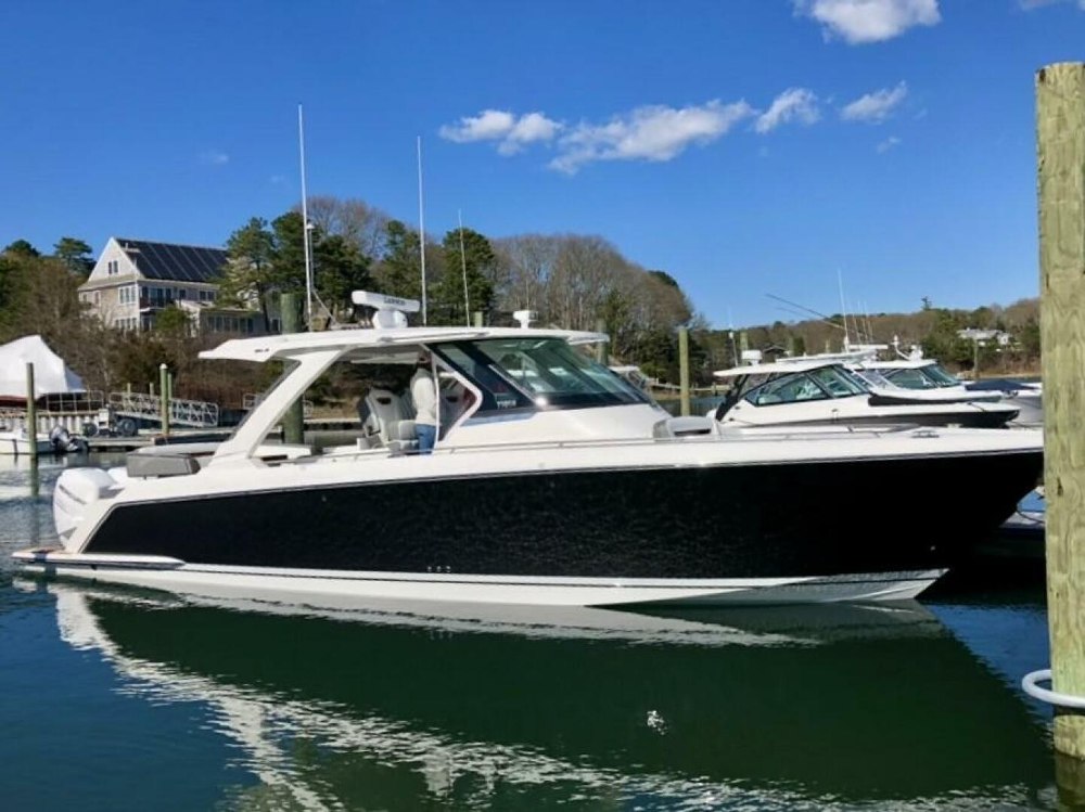 Latitude Yacht Brokerage