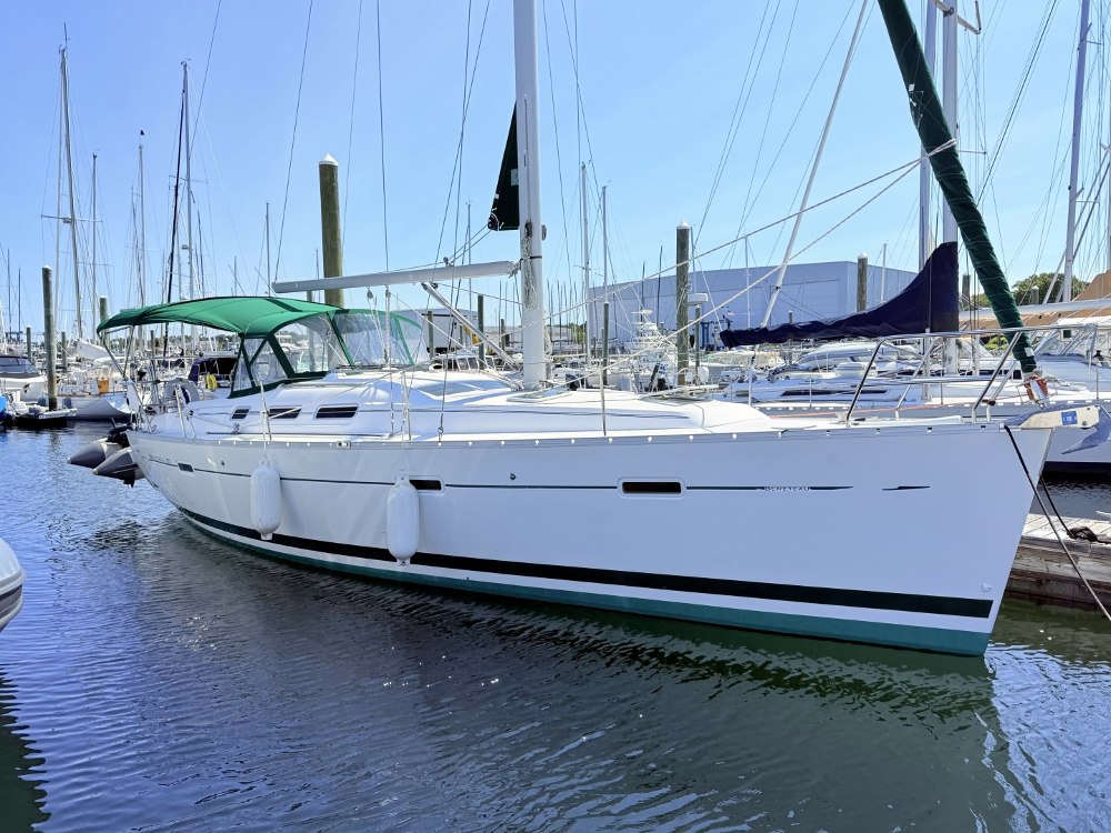 Latitude Yacht Brokerage