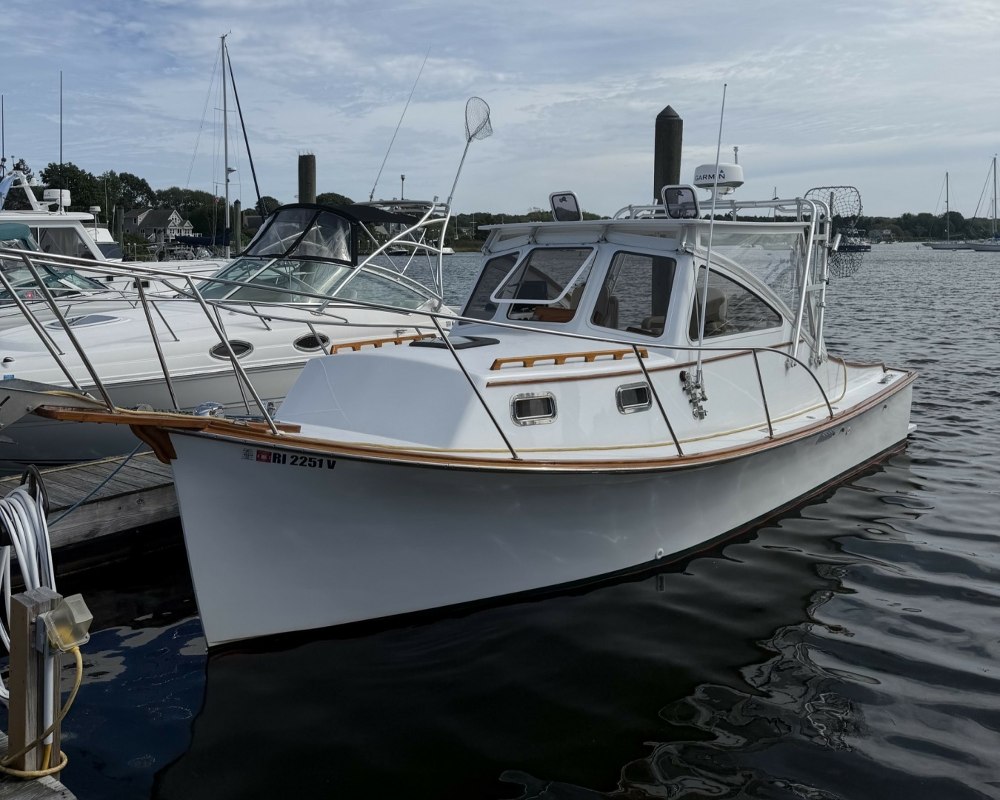 Latitude Yacht Brokerage